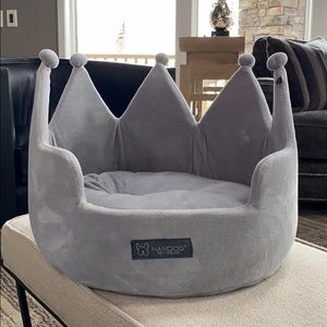 Princess Dog Bed